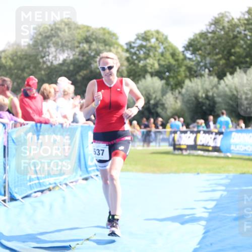 25.08.2024 - Elbe Triathlon Hamburg H.Heesch http://msf.ph/oto/6880590 25.08.2024 11:54:54 Ziel 537 meine-sportfotos.de