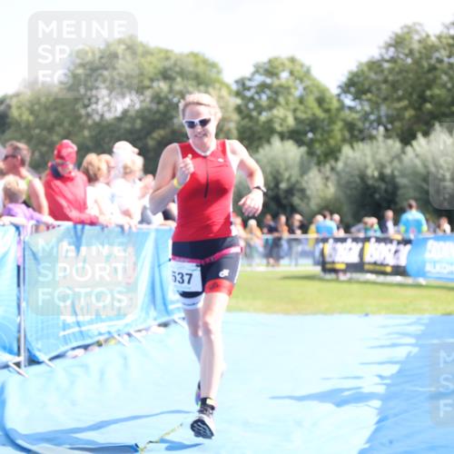 25.08.2024 - Elbe Triathlon Hamburg H.Heesch http://msf.ph/oto/6880592 25.08.2024 11:54:54 Ziel 537 meine-sportfotos.de