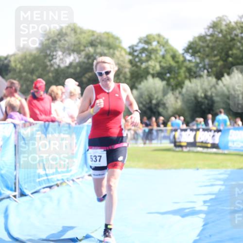 25.08.2024 - Elbe Triathlon Hamburg H.Heesch http://msf.ph/oto/6880595 25.08.2024 11:54:54 Ziel 537 meine-sportfotos.de