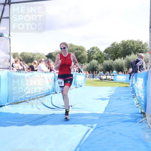 25.08.2024 - Elbe Triathlon Hamburg H.Heesch http://msf.ph/oto/6880613 25.08.2024 11:54:54 Ziel 537 meine-sportfotos.de