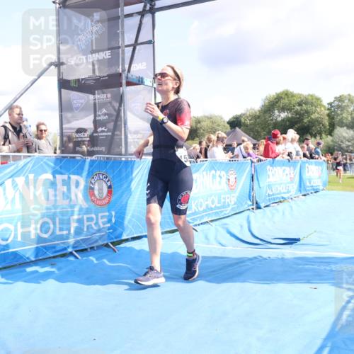 25.08.2024 - Elbe Triathlon Hamburg H.Heesch http://msf.ph/oto/6880650 25.08.2024 11:55:07 Ziel 1529, 1702 meine-sportfotos.de