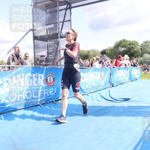 25.08.2024 - Elbe Triathlon Hamburg H.Heesch http://msf.ph/oto/6880654 25.08.2024 11:55:07 Ziel 1529, 1702 meine-sportfotos.de