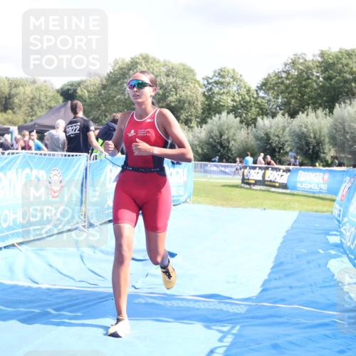 25.08.2024 - Elbe Triathlon Hamburg H.Heesch http://msf.ph/oto/6880655 25.08.2024 12:26:51 Ziel 1484, 1728, 1732 meine-sportfotos.de