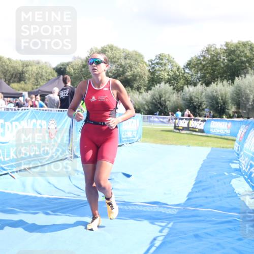 25.08.2024 - Elbe Triathlon Hamburg H.Heesch http://msf.ph/oto/6880660 25.08.2024 12:26:51 Ziel 1484, 1728, 1732 meine-sportfotos.de