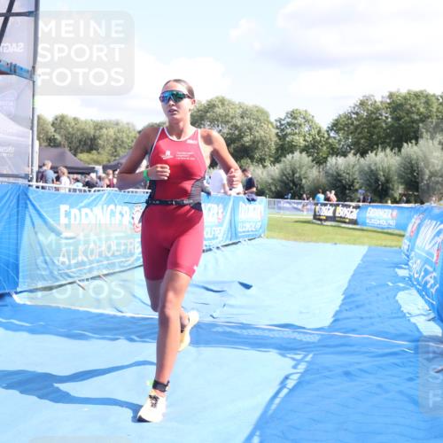 25.08.2024 - Elbe Triathlon Hamburg H.Heesch http://msf.ph/oto/6880667 25.08.2024 12:26:51 Ziel 1484, 1728, 1732 meine-sportfotos.de