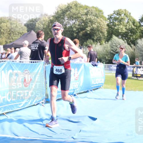 25.08.2024 - Elbe Triathlon Hamburg H.Heesch http://msf.ph/oto/6880688 25.08.2024 12:27:02 Ziel 460, 1494 meine-sportfotos.de