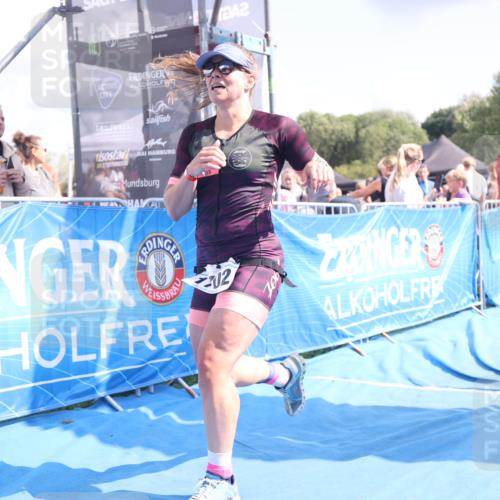 25.08.2024 - Elbe Triathlon Hamburg H.Heesch http://msf.ph/oto/6880700 25.08.2024 11:55:13 Ziel 540, 675, 1529, 1537, 1630, 1702 meine-sportfotos.de