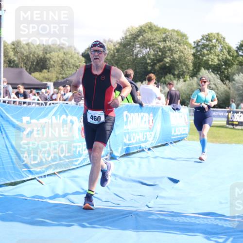 25.08.2024 - Elbe Triathlon Hamburg H.Heesch http://msf.ph/oto/6880704 25.08.2024 12:27:02 Ziel 460, 1494 meine-sportfotos.de