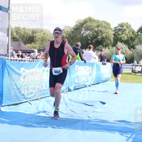 25.08.2024 - Elbe Triathlon Hamburg H.Heesch http://msf.ph/oto/6880706 25.08.2024 12:27:02 Ziel 460, 1494 meine-sportfotos.de