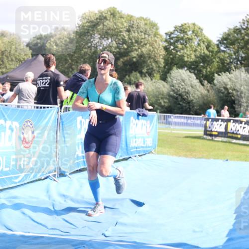 25.08.2024 - Elbe Triathlon Hamburg H.Heesch http://msf.ph/oto/6880723 25.08.2024 12:27:04 Ziel 460, 1494 meine-sportfotos.de