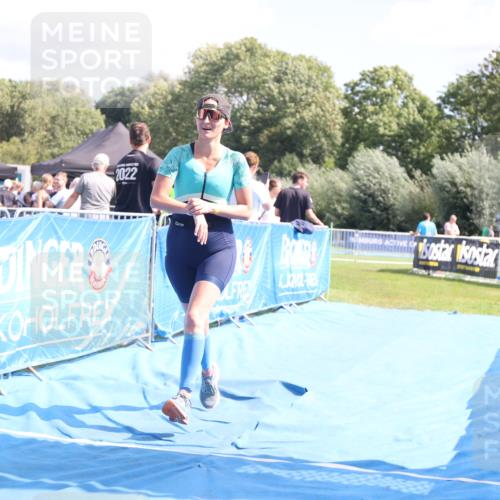 25.08.2024 - Elbe Triathlon Hamburg H.Heesch http://msf.ph/oto/6880729 25.08.2024 12:27:04 Ziel 460, 1494 meine-sportfotos.de