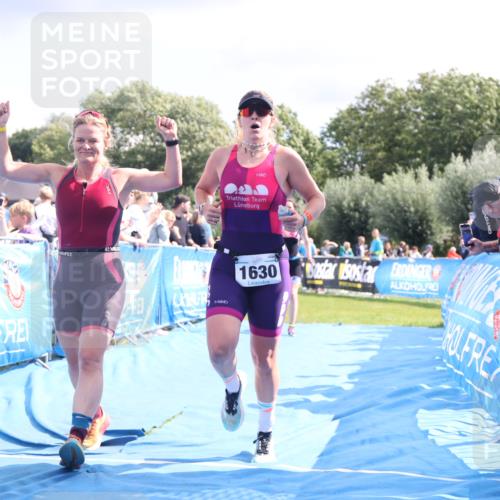 25.08.2024 - Elbe Triathlon Hamburg H.Heesch http://msf.ph/oto/6880763 25.08.2024 11:55:20 Ziel 540, 675, 1537, 1630, 1643, 1692 meine-sportfotos.de