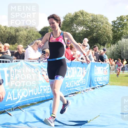 25.08.2024 - Elbe Triathlon Hamburg H.Heesch http://msf.ph/oto/6880796 25.08.2024 11:55:22 Ziel 540, 675, 1537, 1630, 1643, 1692 meine-sportfotos.de