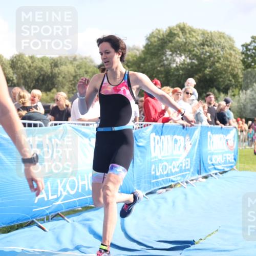 25.08.2024 - Elbe Triathlon Hamburg H.Heesch http://msf.ph/oto/6880800 25.08.2024 11:55:22 Ziel 540, 675, 1537, 1630, 1643, 1692 meine-sportfotos.de