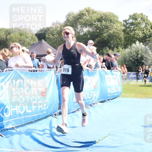 25.08.2024 - Elbe Triathlon Hamburg H.Heesch http://msf.ph/oto/6880877 25.08.2024 11:55:34 Ziel 515, 1610, 1692 meine-sportfotos.de