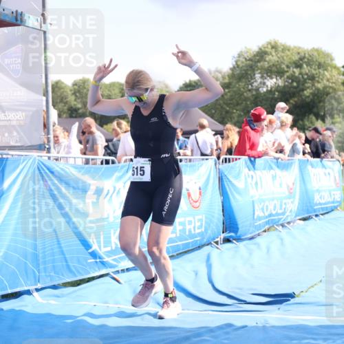 25.08.2024 - Elbe Triathlon Hamburg H.Heesch http://msf.ph/oto/6880898 25.08.2024 11:55:35 Ziel 515, 1610, 1692 meine-sportfotos.de