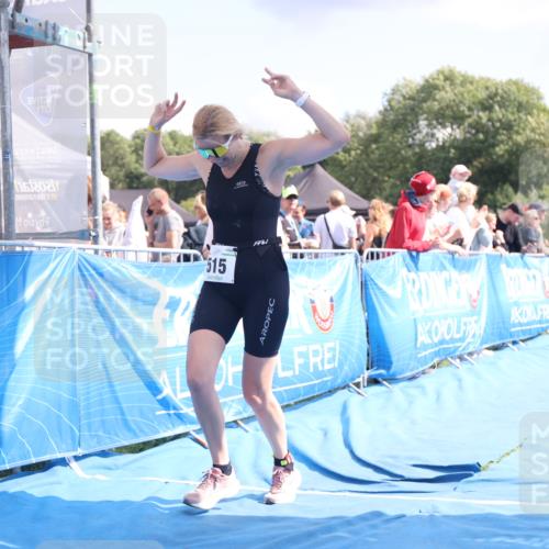 25.08.2024 - Elbe Triathlon Hamburg H.Heesch http://msf.ph/oto/6880901 25.08.2024 11:55:35 Ziel 515, 1610, 1692 meine-sportfotos.de