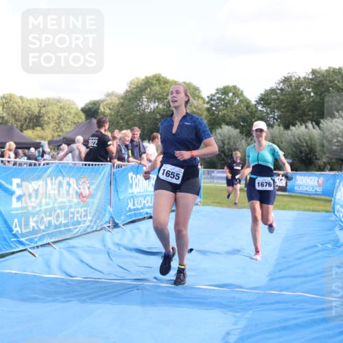 25.08.2024 - Elbe Triathlon Hamburg H.Heesch http://msf.ph/oto/6880906 25.08.2024 12:27:31 Ziel 1531, 1534, 1655, 1676, 1727 meine-sportfotos.de