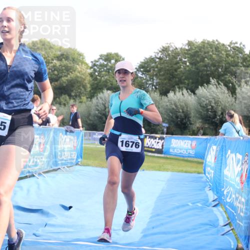 25.08.2024 - Elbe Triathlon Hamburg H.Heesch http://msf.ph/oto/6880912 25.08.2024 12:27:31 Ziel 1531, 1534, 1655, 1676, 1727 meine-sportfotos.de