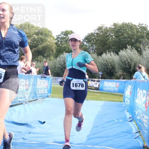 25.08.2024 - Elbe Triathlon Hamburg H.Heesch http://msf.ph/oto/6880914 25.08.2024 12:27:31 Ziel 1531, 1534, 1655, 1676, 1727 meine-sportfotos.de