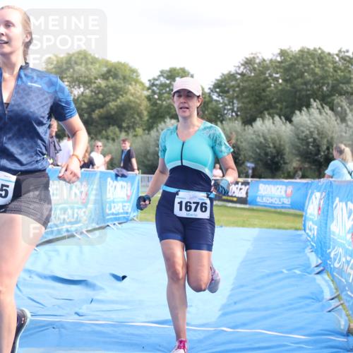 25.08.2024 - Elbe Triathlon Hamburg H.Heesch http://msf.ph/oto/6880918 25.08.2024 12:27:31 Ziel 1531, 1534, 1655, 1676, 1727 meine-sportfotos.de