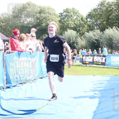 25.08.2024 - Elbe Triathlon Hamburg H.Heesch http://msf.ph/oto/6880923 25.08.2024 11:55:39 Ziel 472, 515, 791, 1610 meine-sportfotos.de