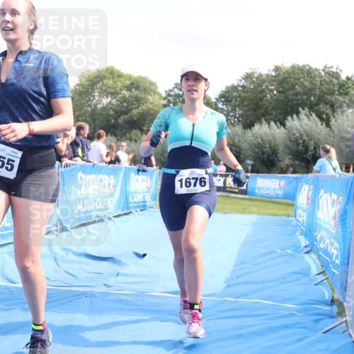 25.08.2024 - Elbe Triathlon Hamburg H.Heesch http://msf.ph/oto/6880924 25.08.2024 12:27:32 Ziel 1531, 1534, 1655, 1676, 1727 meine-sportfotos.de