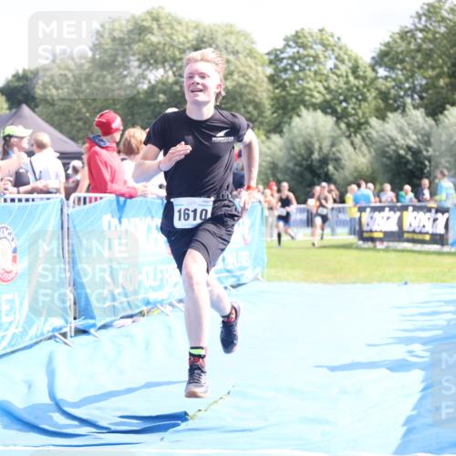 25.08.2024 - Elbe Triathlon Hamburg H.Heesch http://msf.ph/oto/6880930 25.08.2024 11:55:39 Ziel 472, 515, 791, 1610 meine-sportfotos.de
