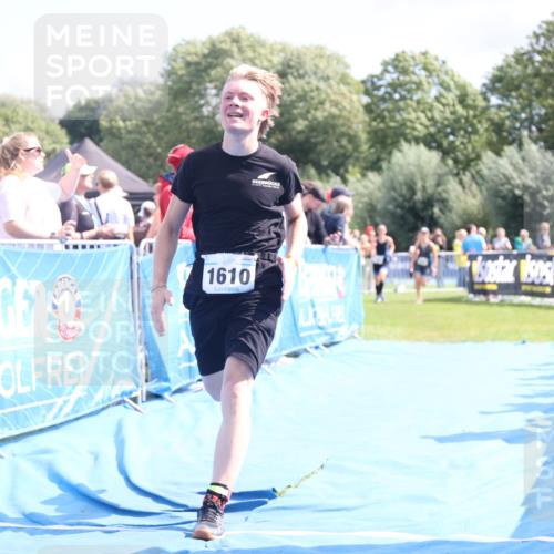25.08.2024 - Elbe Triathlon Hamburg H.Heesch http://msf.ph/oto/6880934 25.08.2024 11:55:39 Ziel 472, 515, 791, 1610 meine-sportfotos.de