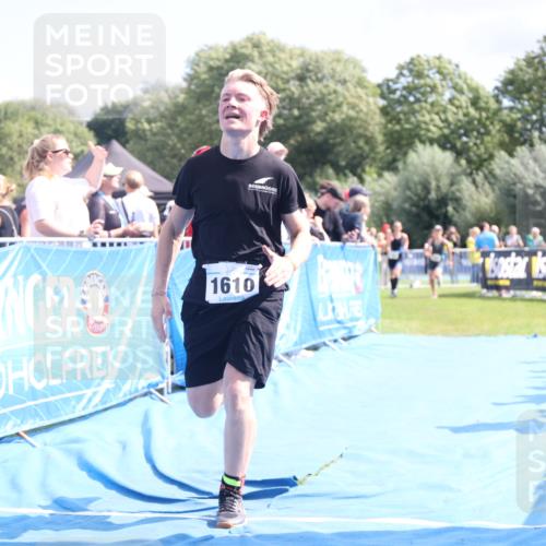 25.08.2024 - Elbe Triathlon Hamburg H.Heesch http://msf.ph/oto/6880936 25.08.2024 11:55:39 Ziel 472, 515, 791, 1610 meine-sportfotos.de