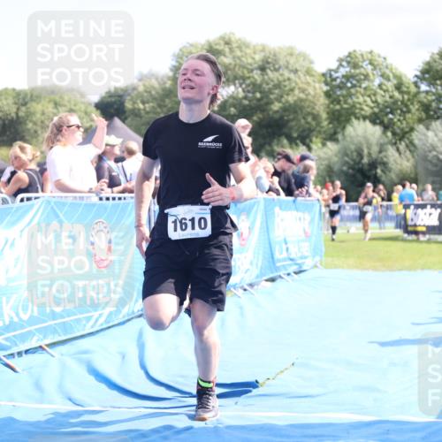 25.08.2024 - Elbe Triathlon Hamburg H.Heesch http://msf.ph/oto/6880938 25.08.2024 11:55:39 Ziel 472, 515, 791, 1610 meine-sportfotos.de