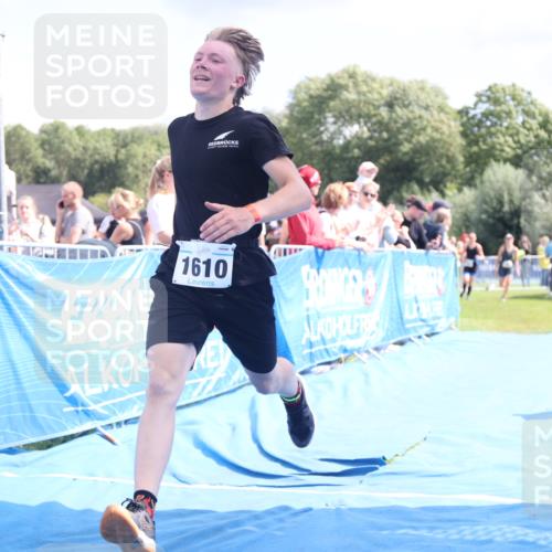 25.08.2024 - Elbe Triathlon Hamburg H.Heesch http://msf.ph/oto/6880943 25.08.2024 11:55:39 Ziel 472, 515, 791, 1610 meine-sportfotos.de