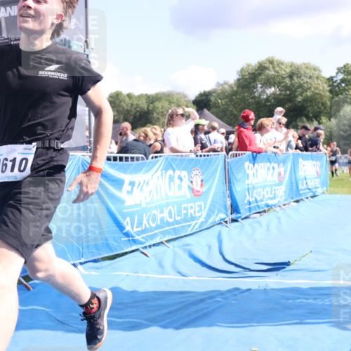 25.08.2024 - Elbe Triathlon Hamburg H.Heesch http://msf.ph/oto/6880955 25.08.2024 11:55:40 Ziel 472, 515, 791, 1610 meine-sportfotos.de