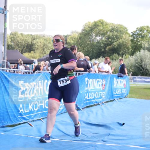 25.08.2024 - Elbe Triathlon Hamburg H.Heesch http://msf.ph/oto/6880956 25.08.2024 12:27:36 Ziel 1534, 1655, 1676 meine-sportfotos.de