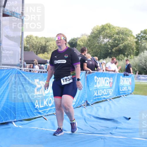 25.08.2024 - Elbe Triathlon Hamburg H.Heesch http://msf.ph/oto/6880963 25.08.2024 12:27:36 Ziel 1534, 1655, 1676 meine-sportfotos.de