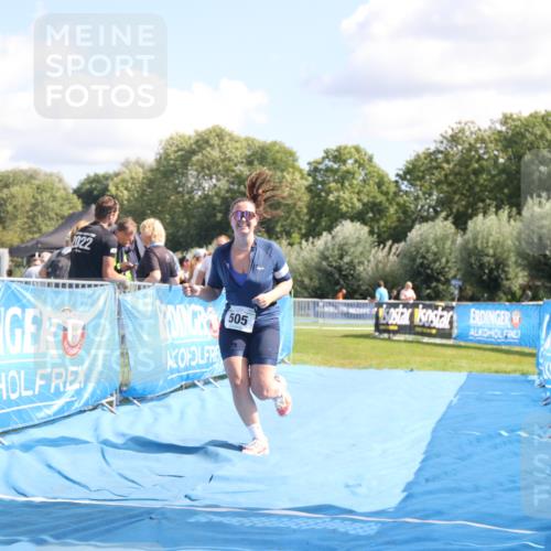 25.08.2024 - Elbe Triathlon Hamburg H.Heesch http://msf.ph/oto/6880977 25.08.2024 12:27:58 Ziel 505 meine-sportfotos.de