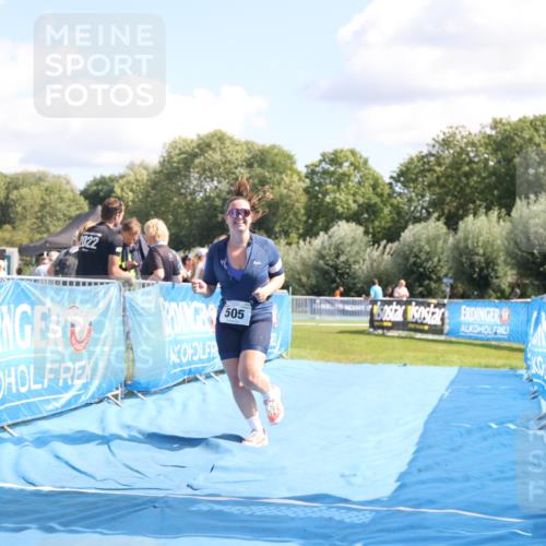 25.08.2024 - Elbe Triathlon Hamburg H.Heesch http://msf.ph/oto/6880979 25.08.2024 12:27:58 Ziel 505 meine-sportfotos.de