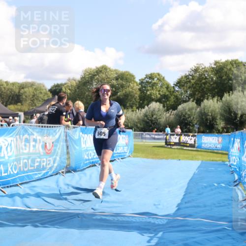 25.08.2024 - Elbe Triathlon Hamburg H.Heesch http://msf.ph/oto/6880985 25.08.2024 12:27:59 Ziel 505 meine-sportfotos.de
