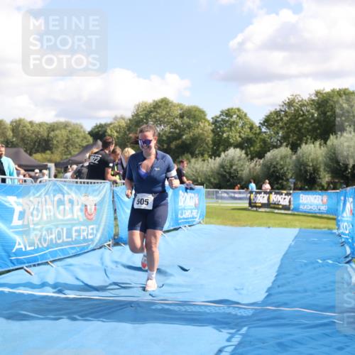 25.08.2024 - Elbe Triathlon Hamburg H.Heesch http://msf.ph/oto/6880993 25.08.2024 12:27:59 Ziel 505 meine-sportfotos.de