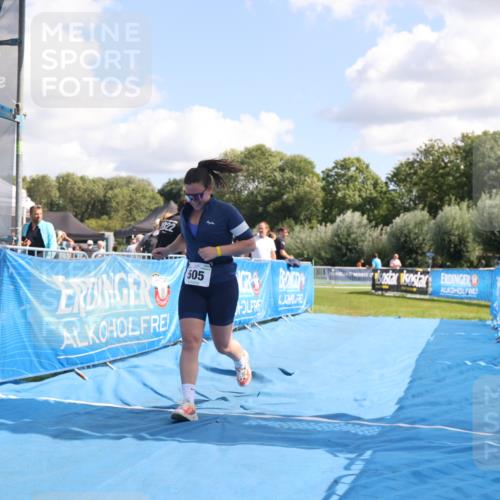 25.08.2024 - Elbe Triathlon Hamburg H.Heesch http://msf.ph/oto/6881001 25.08.2024 12:27:59 Ziel 505 meine-sportfotos.de