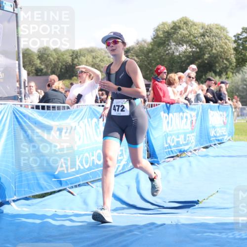 25.08.2024 - Elbe Triathlon Hamburg H.Heesch http://msf.ph/oto/6881002 25.08.2024 11:55:45 Ziel 472, 791, 1610 meine-sportfotos.de