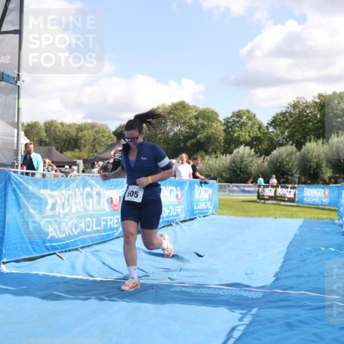 25.08.2024 - Elbe Triathlon Hamburg H.Heesch http://msf.ph/oto/6881003 25.08.2024 12:27:59 Ziel 505 meine-sportfotos.de