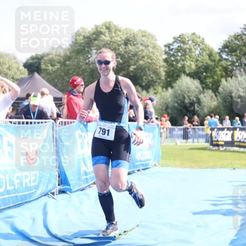 25.08.2024 - Elbe Triathlon Hamburg H.Heesch http://msf.ph/oto/6881020 25.08.2024 11:55:47 Ziel 472, 791 meine-sportfotos.de