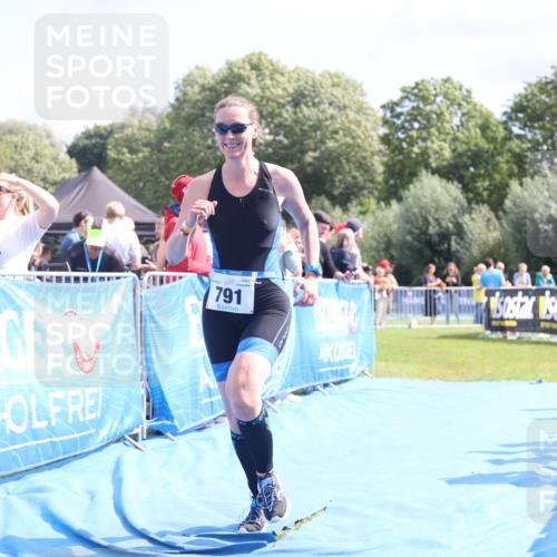 25.08.2024 - Elbe Triathlon Hamburg H.Heesch http://msf.ph/oto/6881022 25.08.2024 11:55:47 Ziel 472, 791 meine-sportfotos.de
