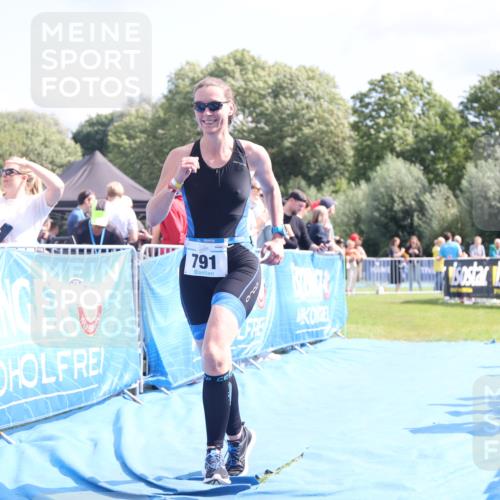 25.08.2024 - Elbe Triathlon Hamburg H.Heesch http://msf.ph/oto/6881024 25.08.2024 11:55:47 Ziel 472, 791 meine-sportfotos.de