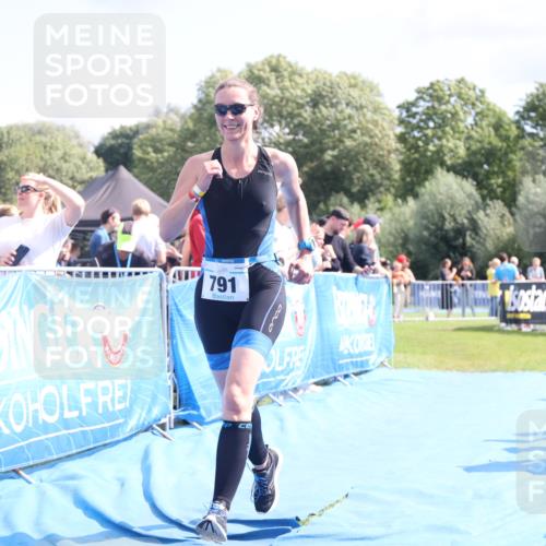 25.08.2024 - Elbe Triathlon Hamburg H.Heesch http://msf.ph/oto/6881026 25.08.2024 11:55:47 Ziel 472, 791 meine-sportfotos.de