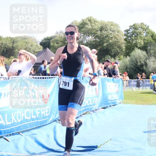 25.08.2024 - Elbe Triathlon Hamburg H.Heesch http://msf.ph/oto/6881030 25.08.2024 11:55:47 Ziel 472, 791 meine-sportfotos.de