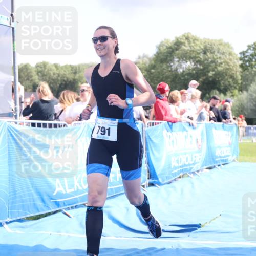 25.08.2024 - Elbe Triathlon Hamburg H.Heesch http://msf.ph/oto/6881042 25.08.2024 11:55:47 Ziel 472, 791 meine-sportfotos.de