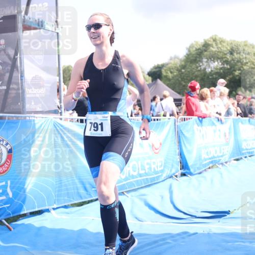 25.08.2024 - Elbe Triathlon Hamburg H.Heesch http://msf.ph/oto/6881052 25.08.2024 11:55:47 Ziel 472, 791 meine-sportfotos.de