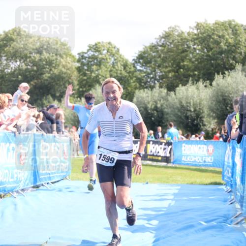 25.08.2024 - Elbe Triathlon Hamburg H.Heesch http://msf.ph/oto/6881061 25.08.2024 11:55:59 Ziel 690, 777, 1599 meine-sportfotos.de